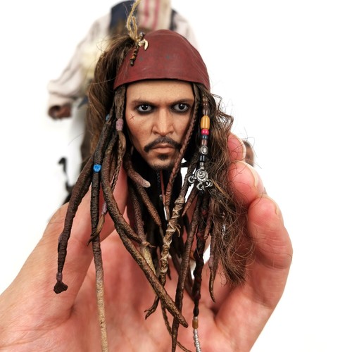 1/6 HotToys DX15 Action Figure Jack Sparrow Pirates of the Caribbean Collectible - Picture 4 of 5