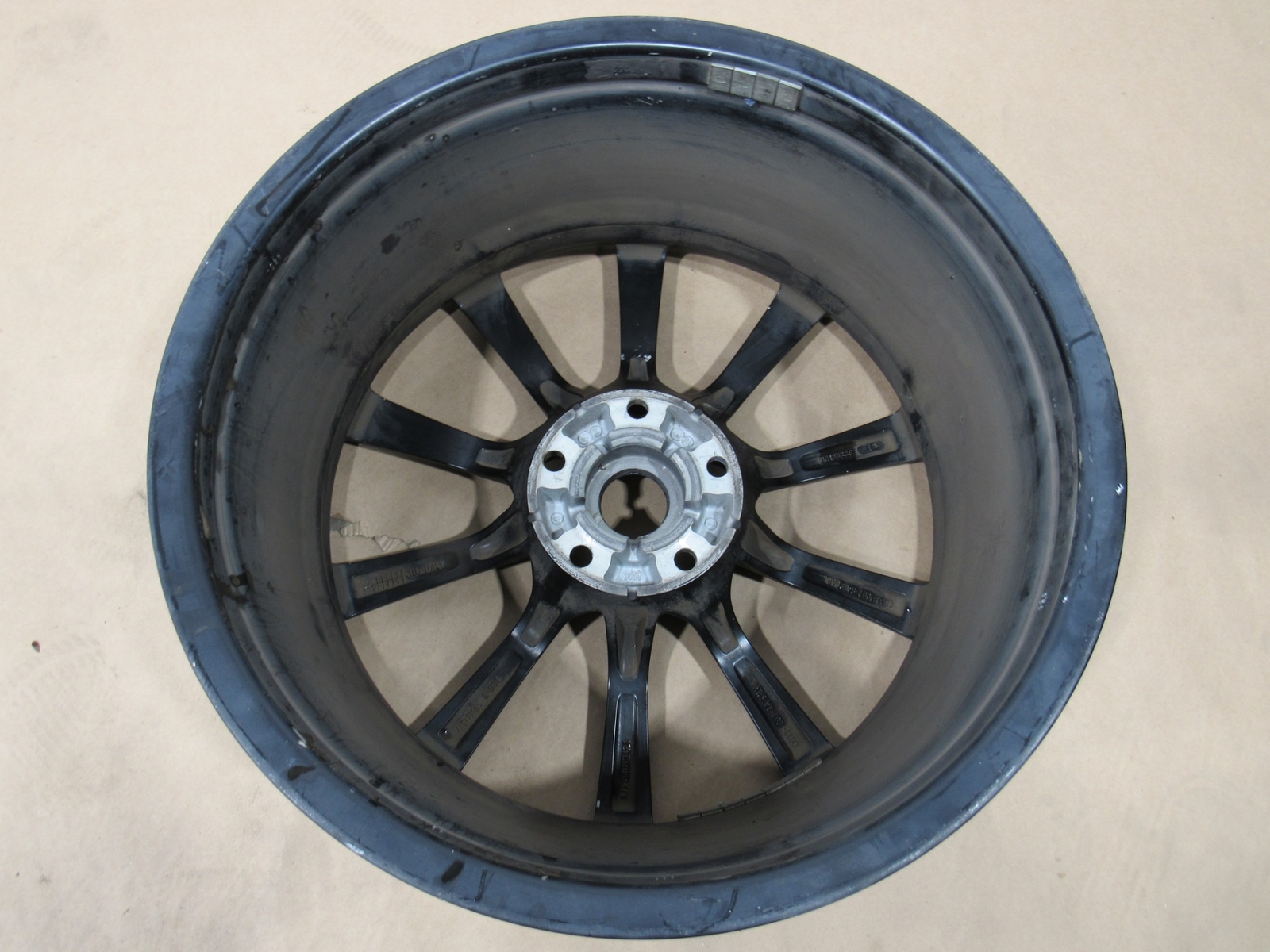 Aston Martin 2014 Front Wheel Rim R20 9J x 20 Size 20 Inch 14 ;$O