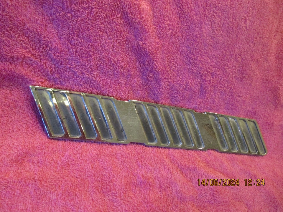 STUDEBAKER CRUISER WAGON 1964-1965 PIEZA DE MOLDURA IZQUIERDA DE FÁBRICA 1358563 ENVÍO GRATUITO Foto 2 de 4