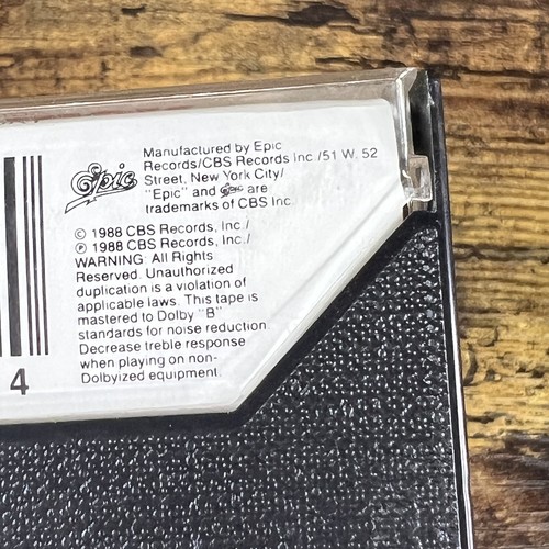 Cheap Trick Lap of Luxury Cassette Tape Vintage 1988 Epic Records - Picture 5 of 7