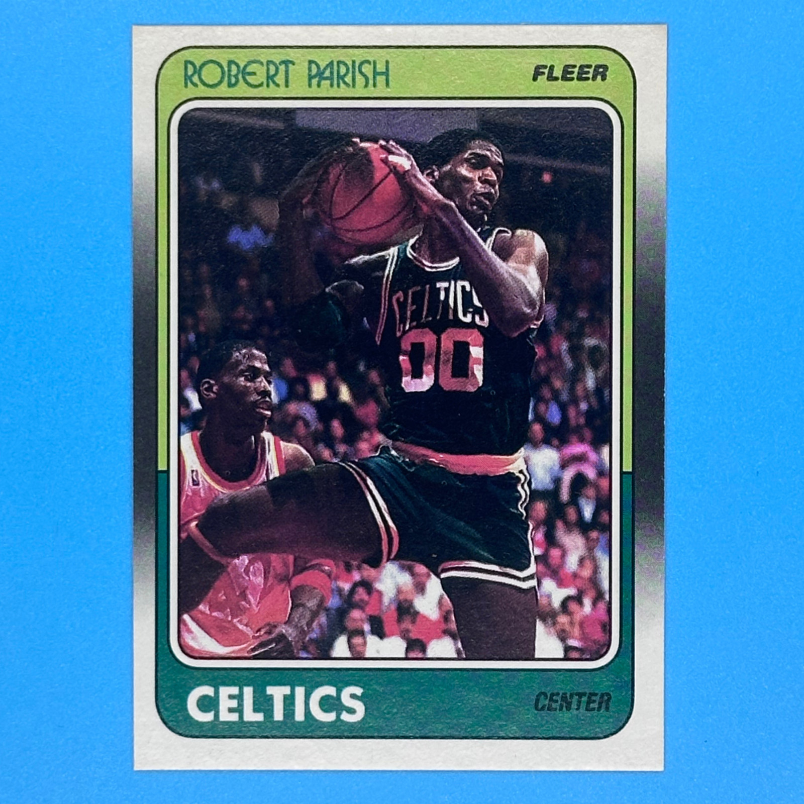 1988-89 Fleer #12 Robert Parish – Boston Celtics – Nicely Centered!