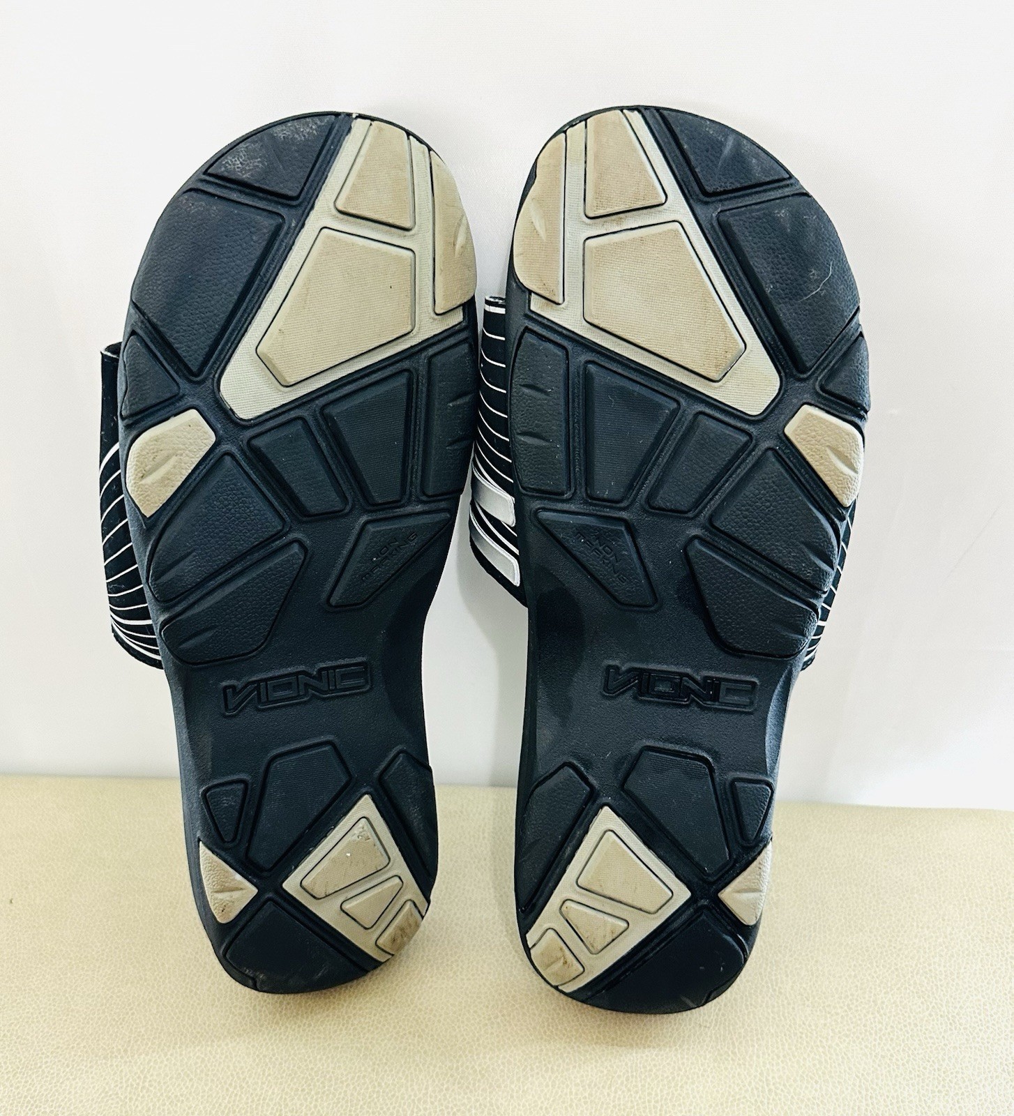 Vionic Traverse Men’s Slides Flip Flops Black & S… - image 6