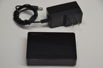 Tenda 5-Port Gigabit Ethernet Switch Model SG105 TESTED WORKING W/POWER ADAPTER