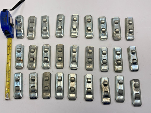 Lot Of 27 ~ Used TENNSCO Shelving Clips