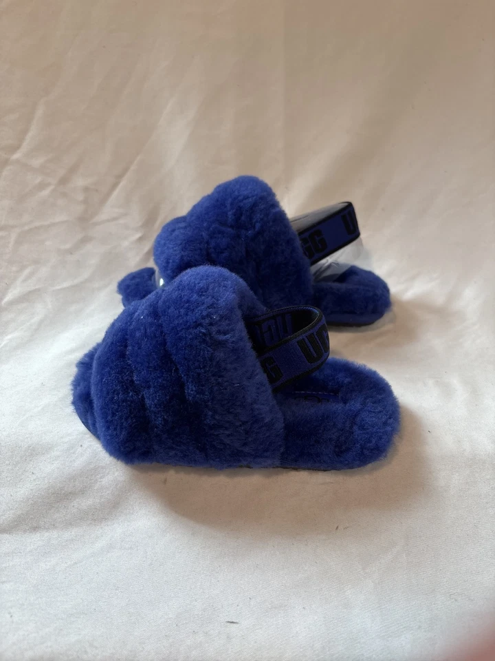 Zapatilla UGG para niños pequeños Fluff Yeah azul deslizable talla 7 totalmente nueva Foto 2 de 4