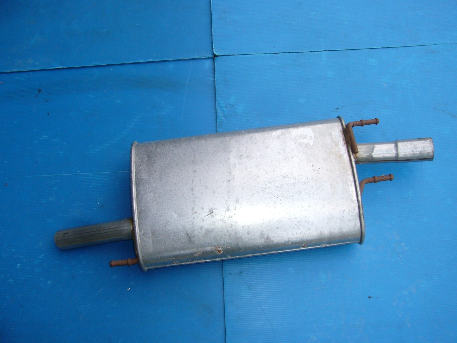 Silencieux arrière Bosal pot d'chappement Ford Fiesta Mazda 121 essence diesel