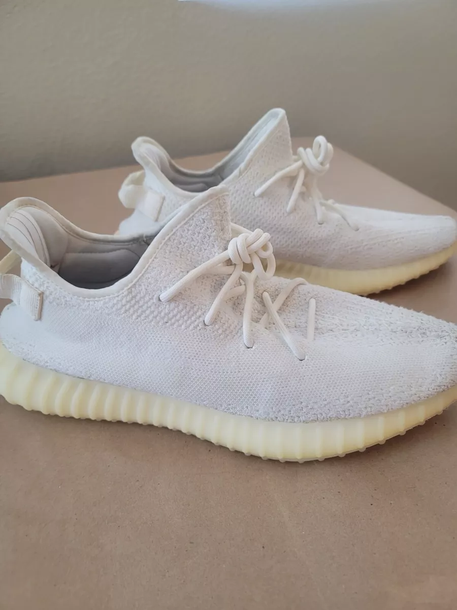 Yeezy 350 triple white deals outfit