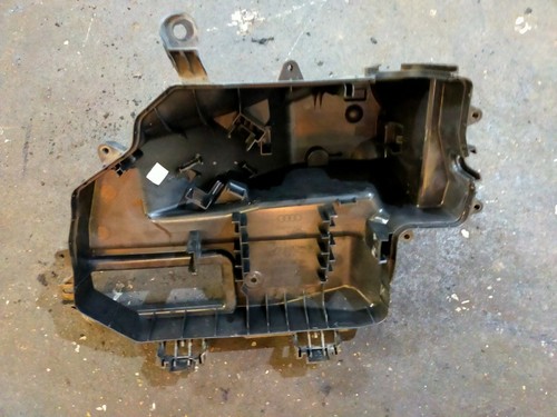 AUDI A6 C6 4F 2005-11 UNTER MOTORHAUBE STEUERGERÄT UNTEN GRUND GEHÄUSE KAMMER 4F2907355A