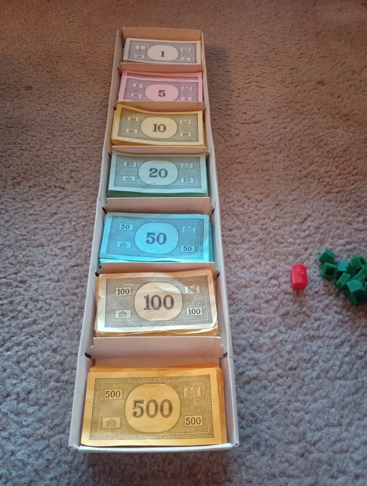 Винтажные деньги Монополия, включая 12 домов и 1 отель - Изображение 3 из 3