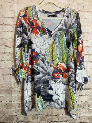 Onque Casual Artsy Top Womens Medium Tropical Florals Studded Watercolor Flowy
