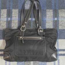 Coach Black Large Tote Shoulder Bag Silver Hardware Zip Top Lined Inner Pockets
