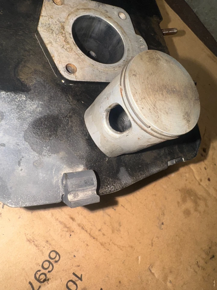 1997-2000 KTM 50SX Junior 圆筒式真空吸尘器 活塞 45030009800 — 第 3/4 张图片