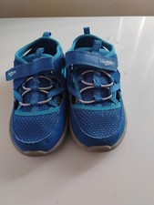 Oshkosh Unisex Water Shoes Size 12