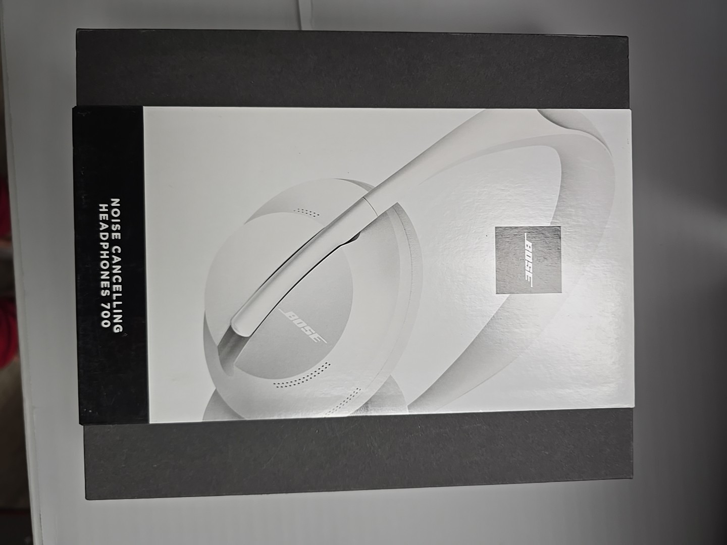 Bose Noise Cancelling Over-Ear Bluetooth Wireless Headphones 700 - Silver-image