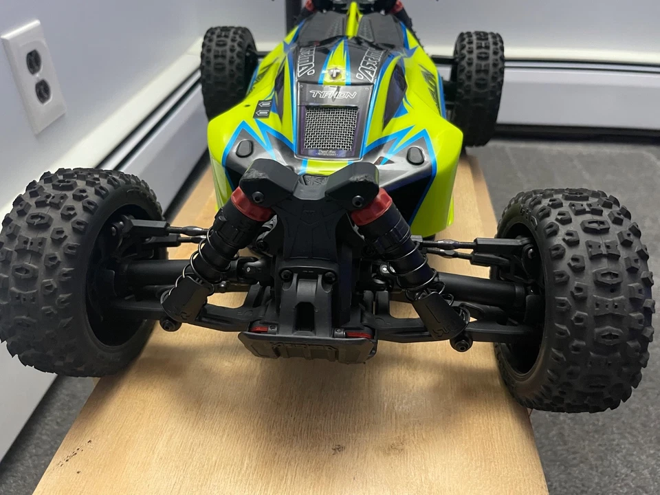 Arrma typhon 223s 1/8 - Image 3 of 4