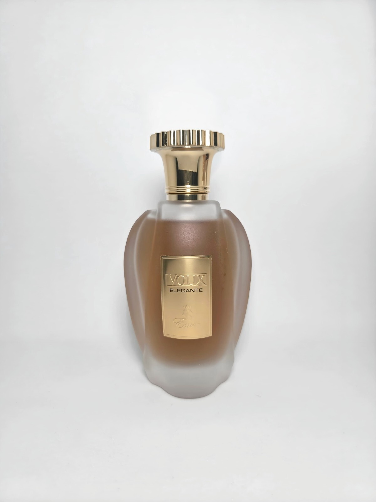 Tabac vanille miel et lavande : le parfum Voux Elegante Emir pour vos soirées