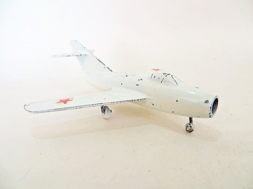 SOLIDO 'CHINESE AIRFORCE MIG-15 JET PLANE'. 1:150. VINTAGE. ORIGINAL. RARE. - Picture 5 of 8