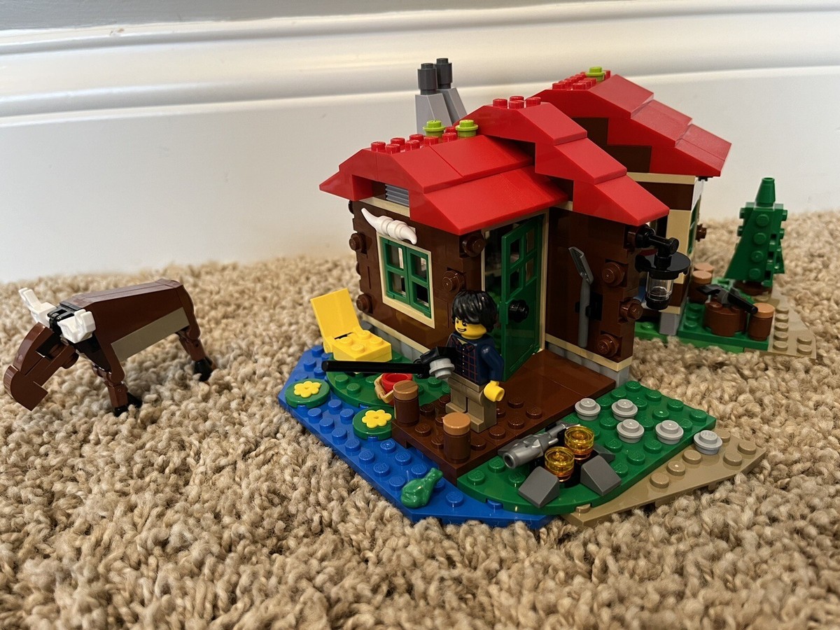 Lego Creator: Lakeside Lodge Set 3-in-1 (31048) COMPLETE With