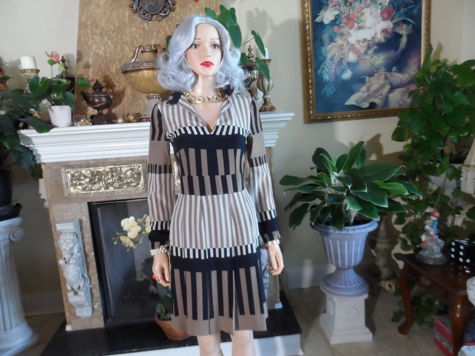 Marni Brown-Beige Striped 100% Silk Pleated Dress w/V Neckline Detail Size 38-S - Image 3 of 4