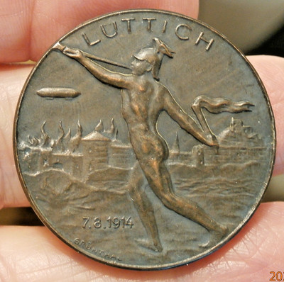 1914 ZEPPELIN OVER BURNING CITY OF LIEGE BELGIUM / GENERAL EMMICH   MEDAL S-72