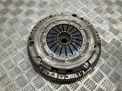 Seat Leon (5F) 2013 Kupplungssatz 04L105273 Diesel 77kW MJA80676