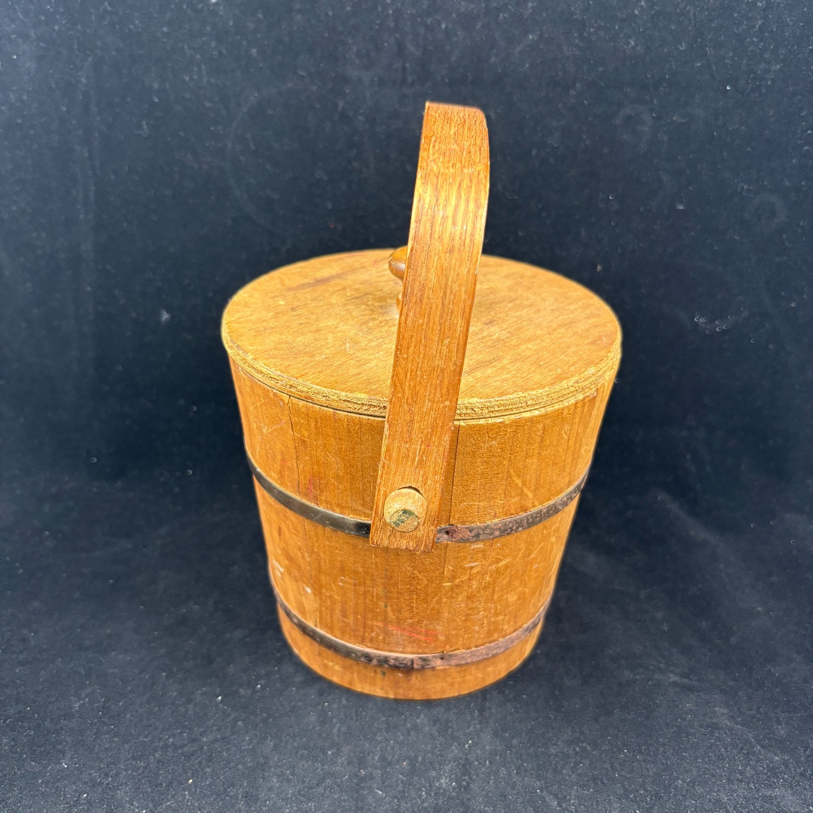 Vintage Baskelville Putney Vermont Wooden 6" x 6" Sugar Bucket Cover Metal Band