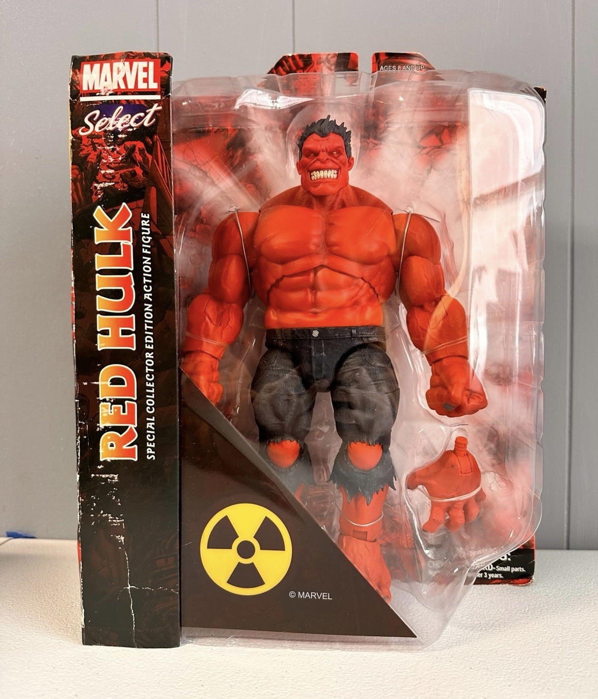 Diamond Select Toys Marvel Select 7&rdquo; Scale 2022 Red Hulk Figure (BRAND NEW)