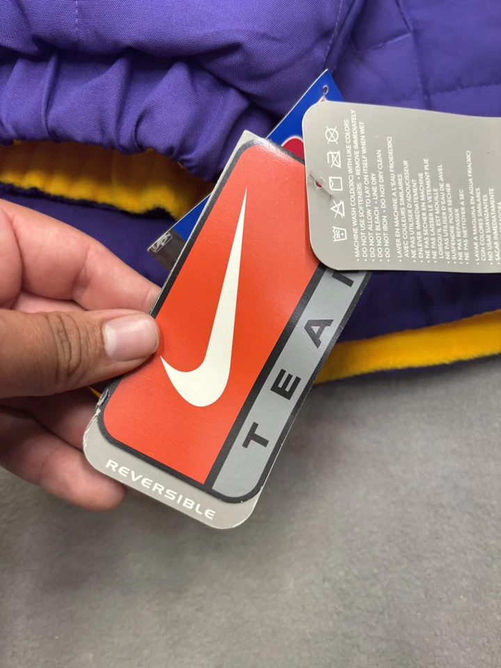 Vintage Los Angeles Lakers Jacket Mens XL NBA Basketball Reversible Nike 2000s - Image 4 of 4