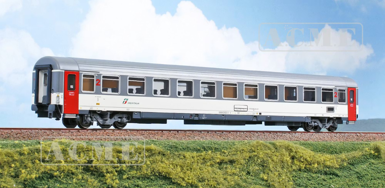 Acme 50603 UIC-Z1 Renovated 2nd Class, IC Day Livery Without Red Stripe