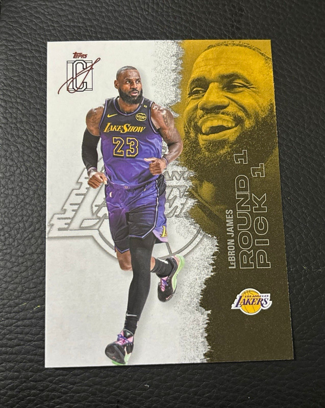 Topps 2025-26 Signature Class LeBron James Los Angeles Lakers #51