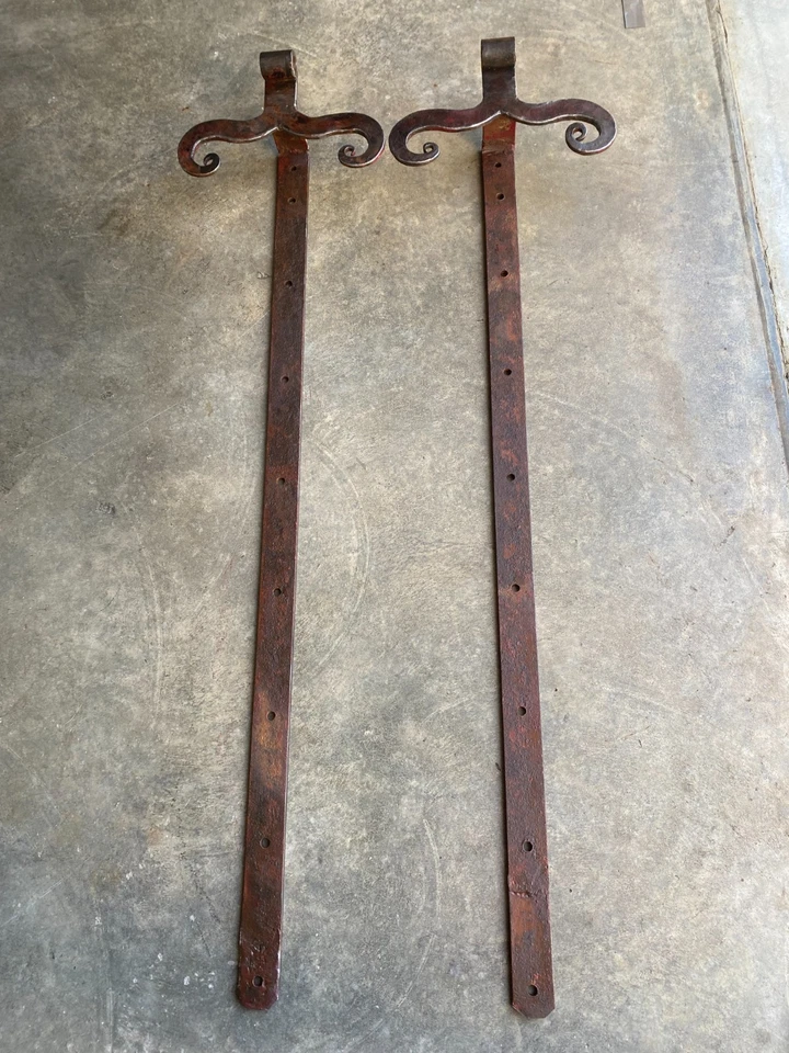 Anciennes pentures moustache 104,5 cm env. en fer forgé, ferrures charnières - Photo 4/4