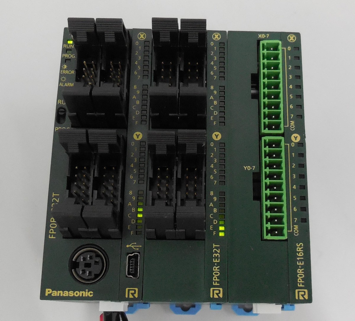 Panasonic FP0R-C32T & FP0R-E32T & FP0R-E16RS (lot of 2 Panasonic FP0R-C32T & FP0R-E32T & FP0R-E16RS (lot of 2