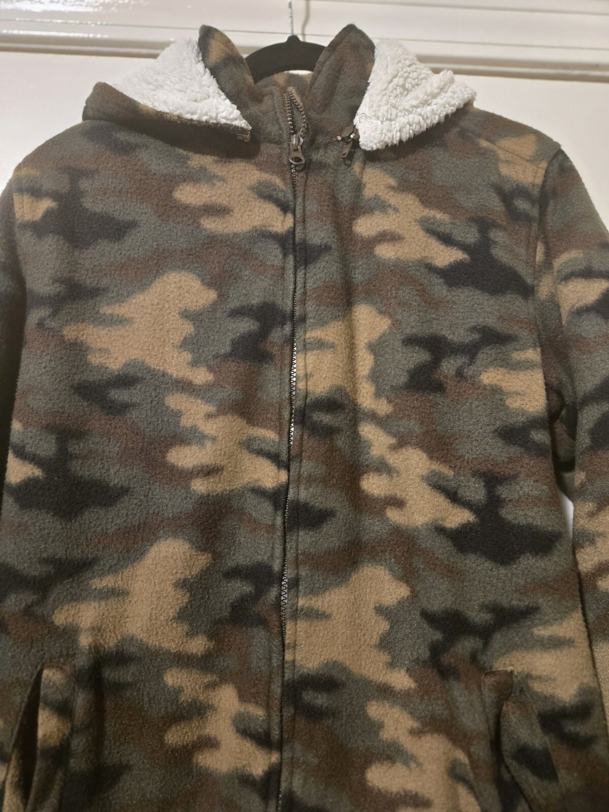 Picture 3 of 11