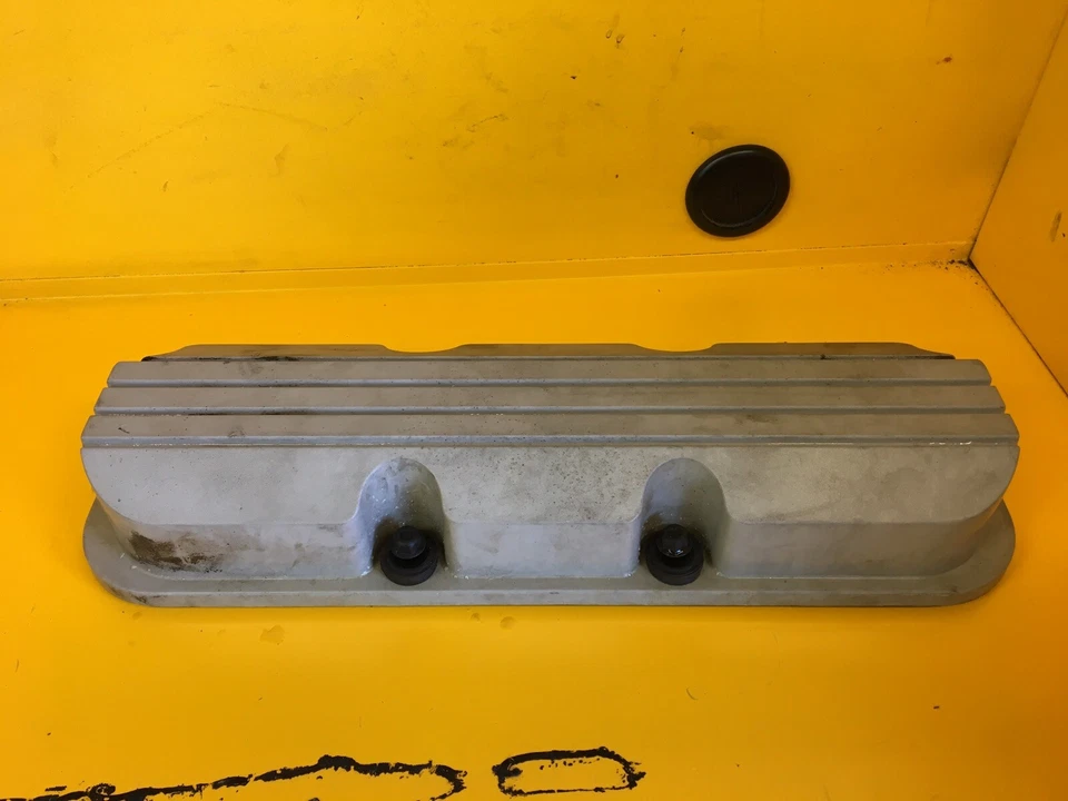 Оригинальная крышка заднего клапана 1993-1995 Buick Lesabre 3,8 л - Изображение 2 из 3