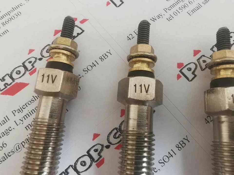  Juego de cuatro tapones brillantes de bobina de duelo Bosch OEM L200 2.5TD 4D56 1993-2006 Mitsubishi Foto 3 de 4