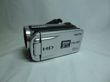 Sanyo Xacti VPC-TH1EX Camcorder 30 x Zoom 1500 x Digital