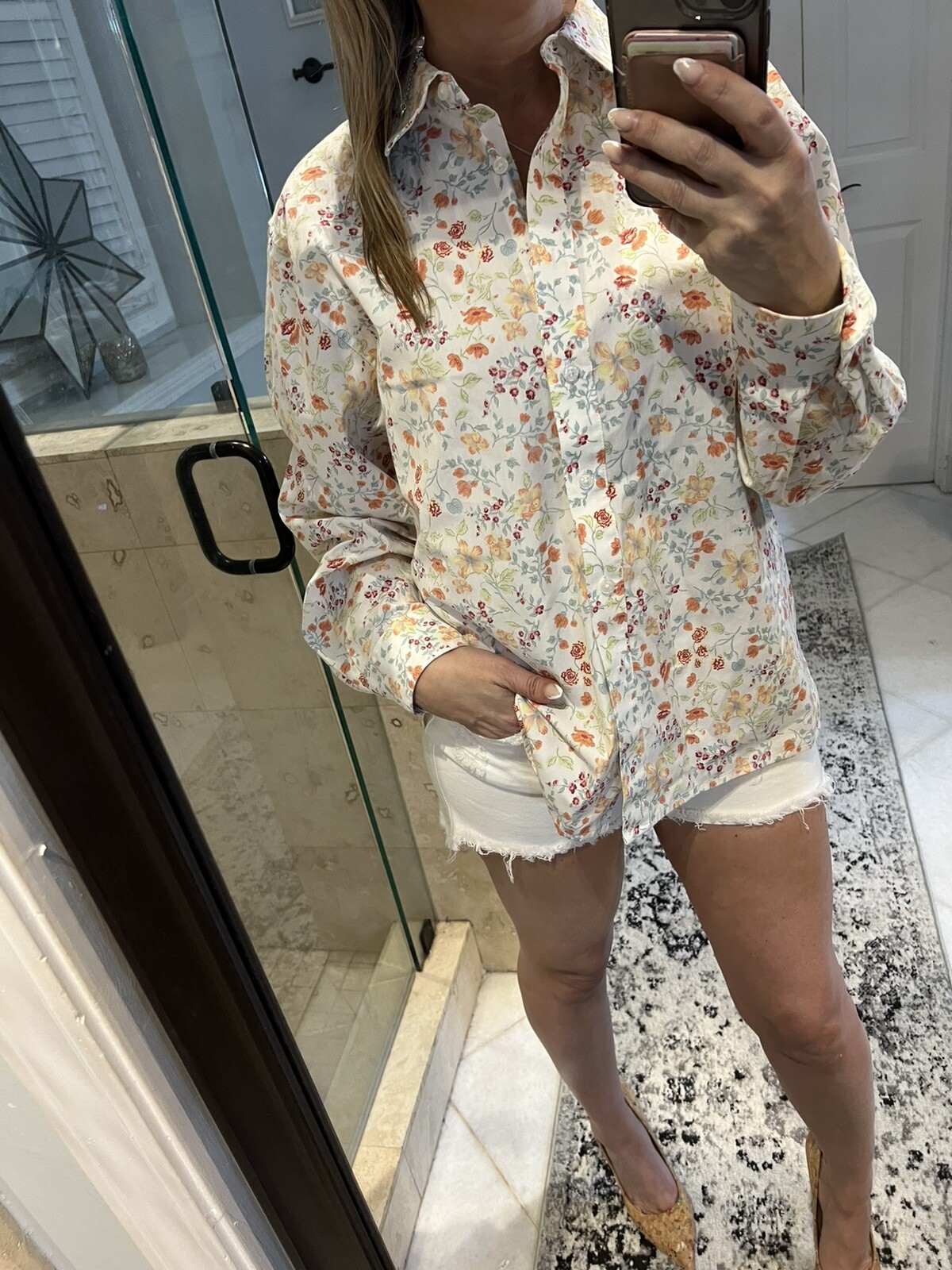 Foto 1 di 9