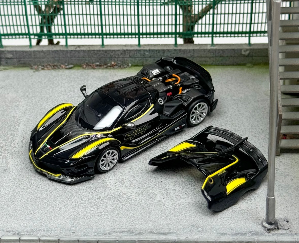 LT 1:64 Green FXXK EVO #44 Super Racing Sports Model Diecast Metal Car