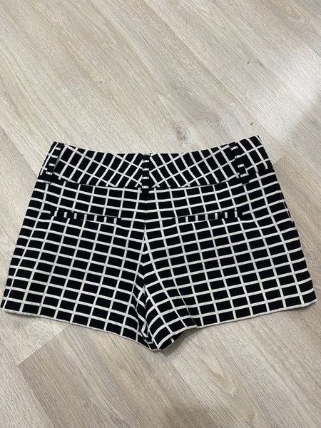 Women Alice+Olivia Shorts Other 36