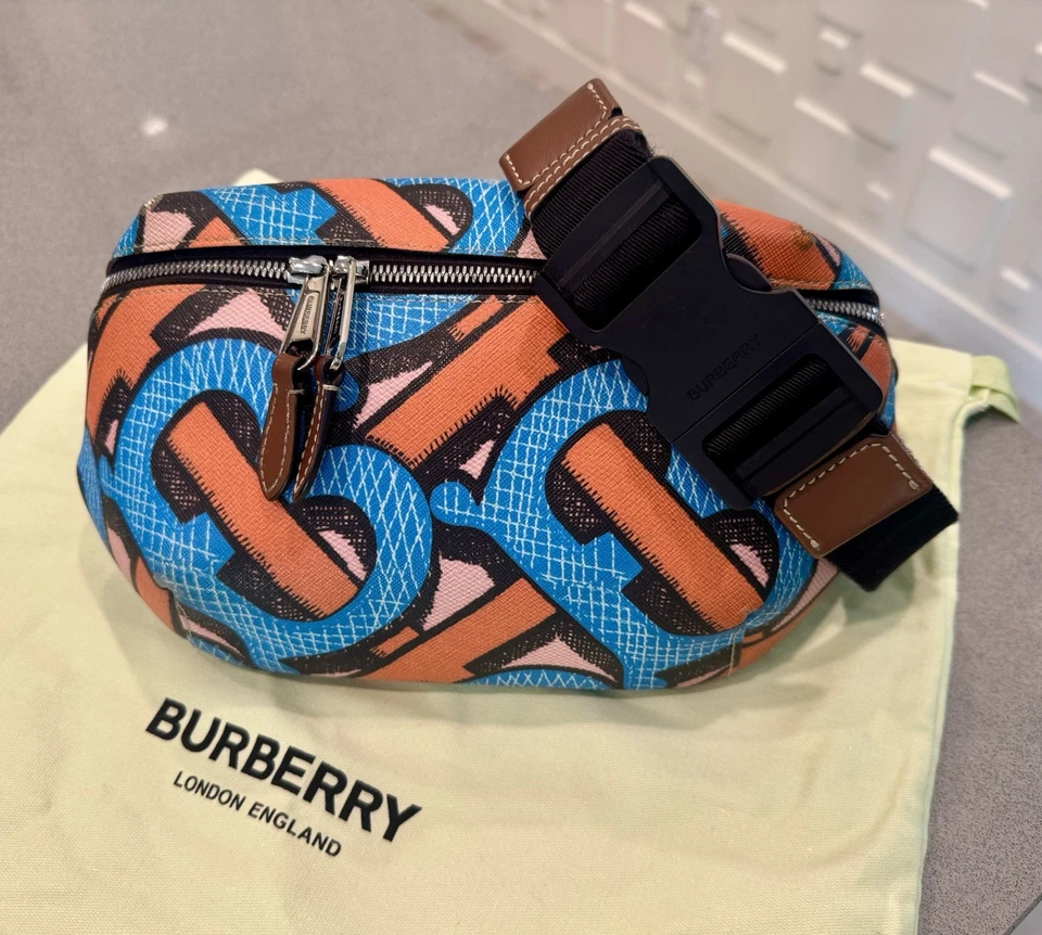 Bolsa tiracolo BURBERRY E-Canvas logotipo Sonny Bum cobalto brilhante MSRP $1000 - Imagem 2 de 4