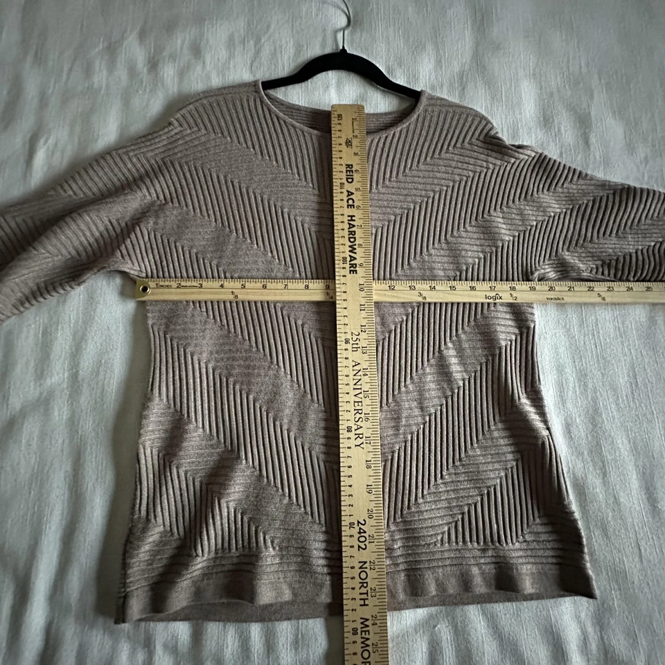 Suéter Chico's Para Mujer Mediano Taupe Chevron Texturizado Acanalado Tejido Pullover Cuello Redondo Foto 4 de 4