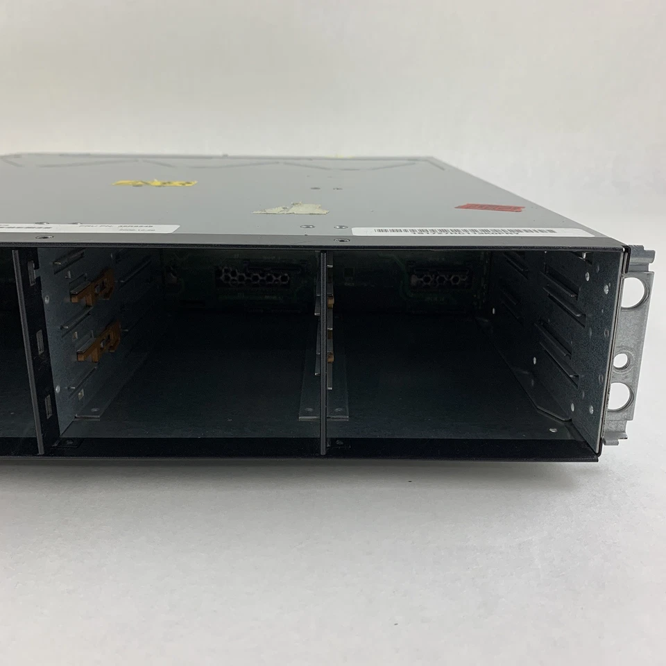 IBM 1727-HC1 EXP3000 13N1972 Enclosure Barebones Chassis Dual PSU No HDDs - Image 4 of 4