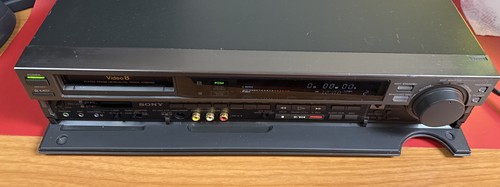 SONY EV-S550 Video 8 NICAM/Hi-Fi Stereo Video Cassette Recorder  Untested