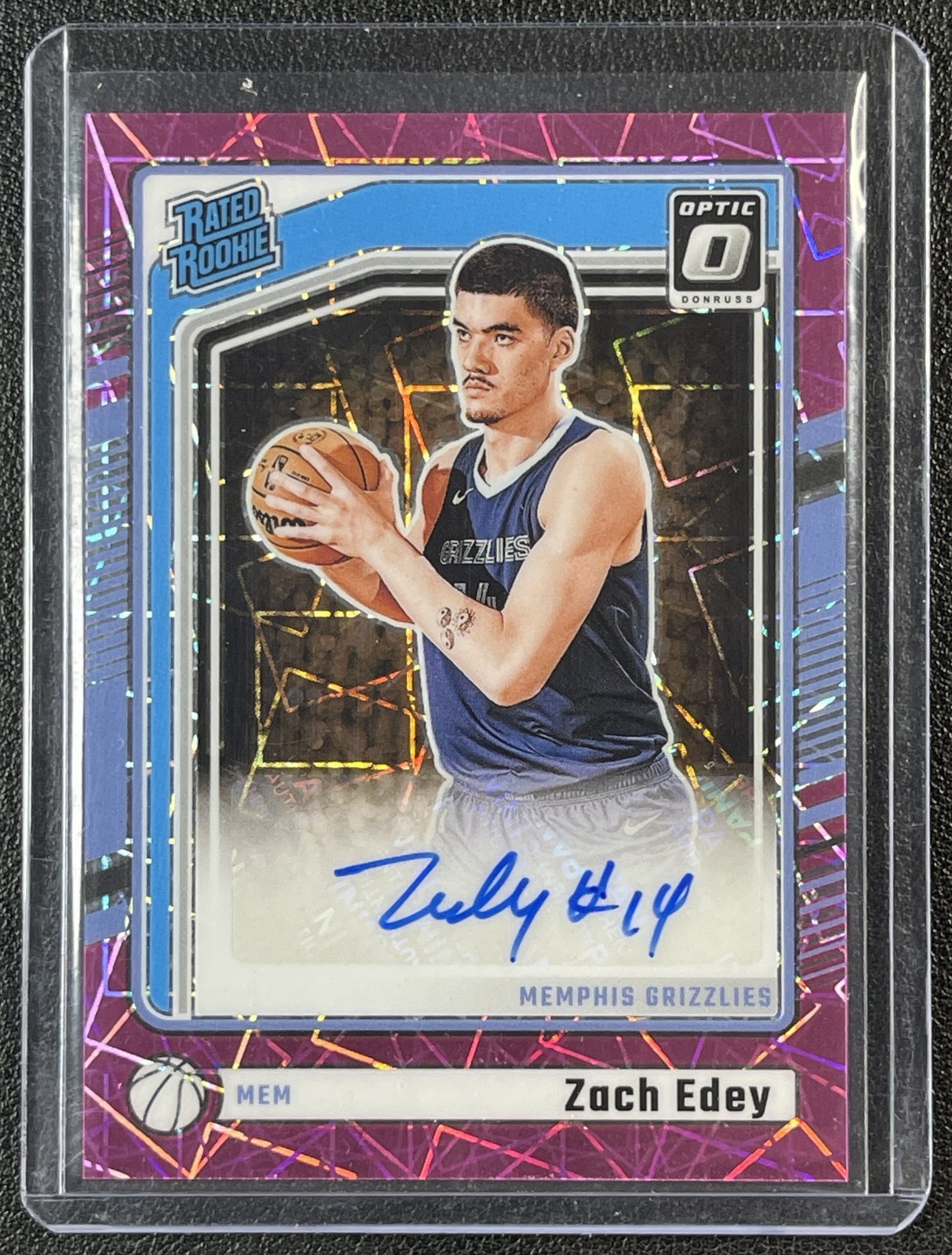 ZACH EDEY 2024-25 DONRUSS OPTIC #319 RATED ROOKIE PINK VELOCITY AUTO RC 68/79
