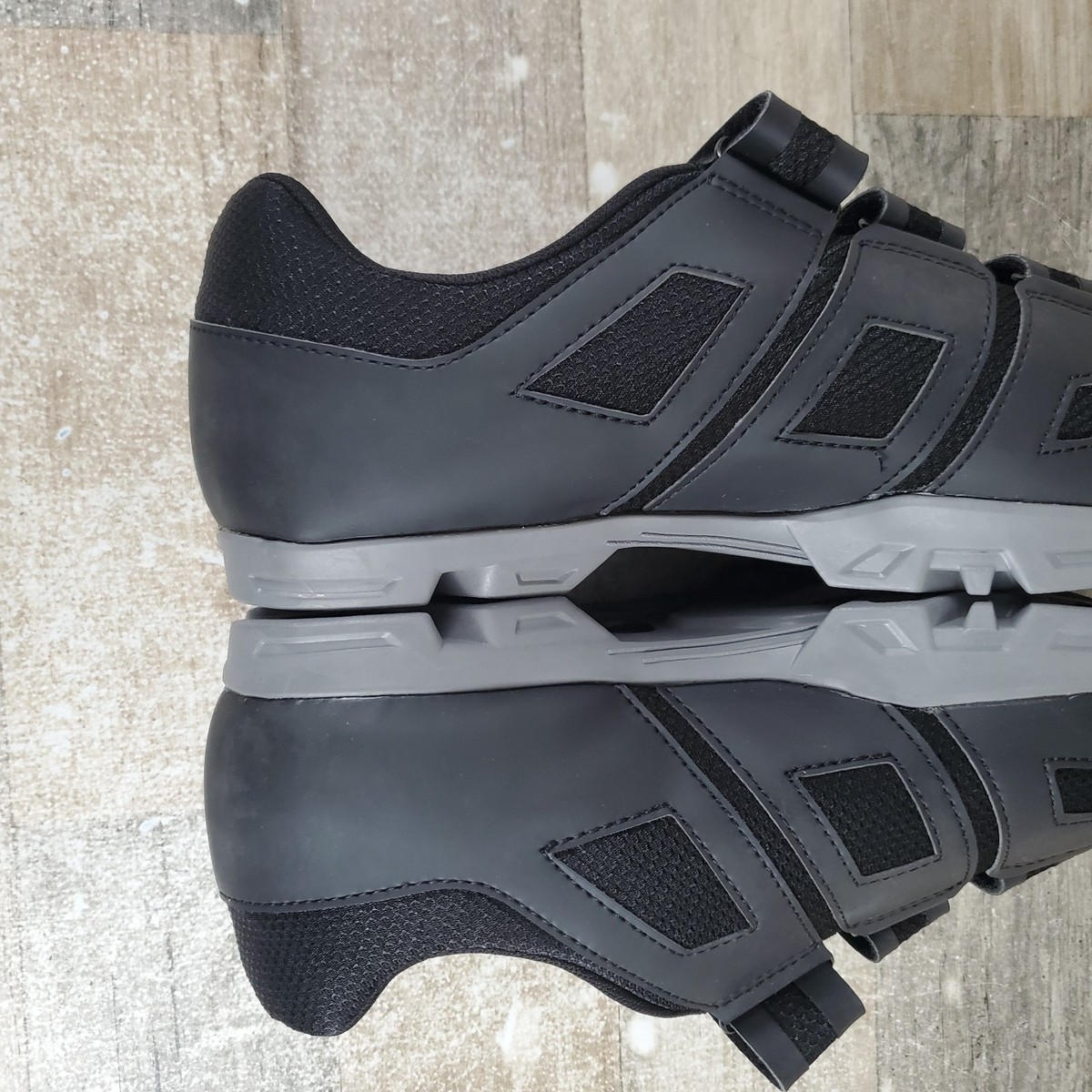 Pearl Izumi All Road v5 Mens Cycling Shoes Sz 10 Black 2 Bolt Bikes Sneakers Pearl Izumi All Road V5 Mens Cycling Shoes Sz 10.5 Black  main image 3