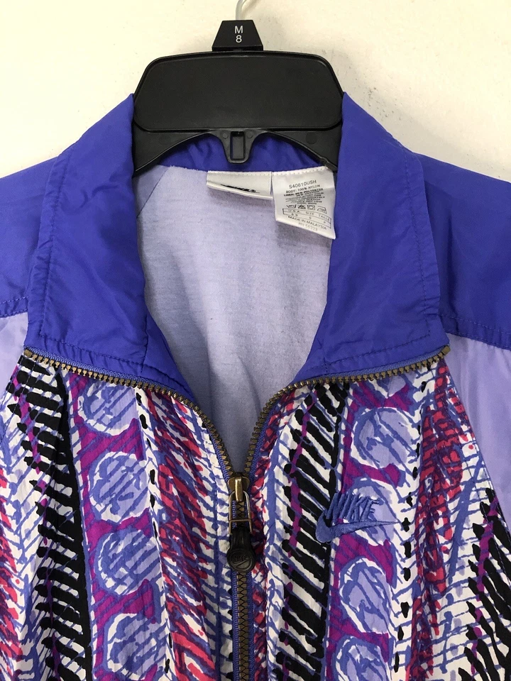 Cortavientos Nike Años 90 Gráfico Abstracto De Colección Púrpura Bloque de Color Cremallera Talla S Foto 4 de 4