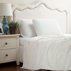 Bedsure Luxury Flannel Fleece Blanket Plush Blanket Throw