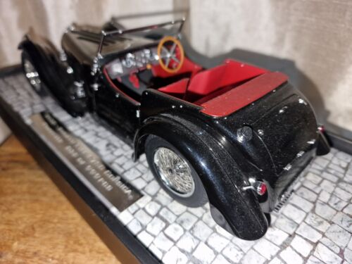 MINICHAMPS Bugatti Type 57SC Corsica Roadster Cabriolet 1938 Black 1:18 - Picture 9 of 10
