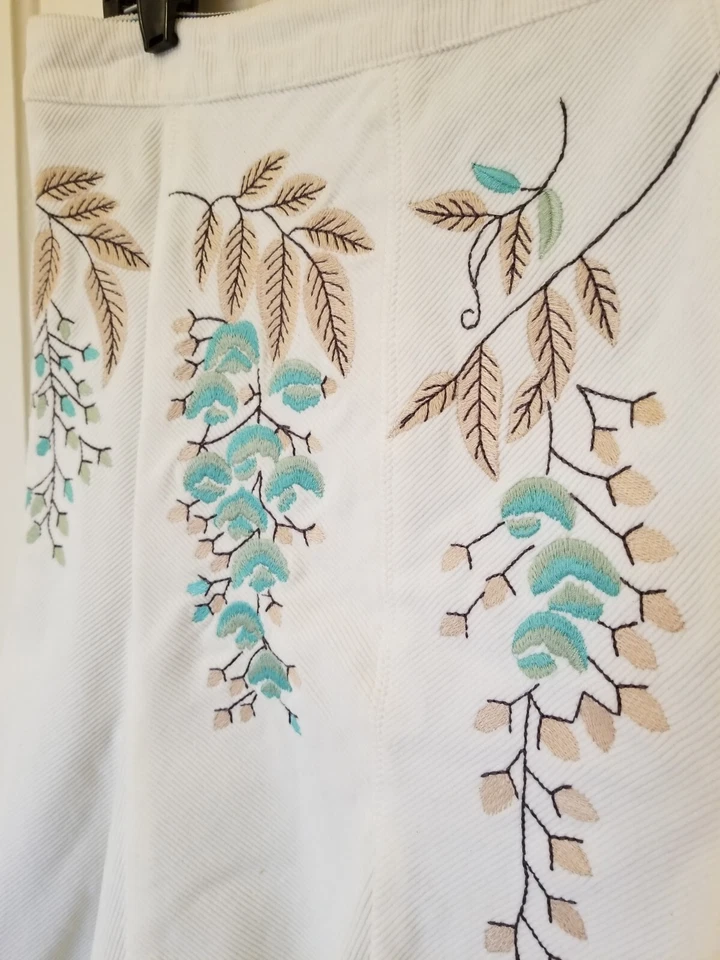 油性女式刺绣灯芯绒裙 38 中号,白色,设计师衬里复古 — 第 3/4 张图片