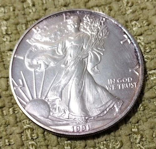 U.S. Mint American Eagle 1991 1 oz .999 Fine Silver Coin with Capsule